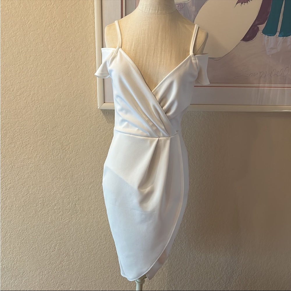 Boohoo White Scuba Cold Shoulder Ruched Faux Wrap Dress